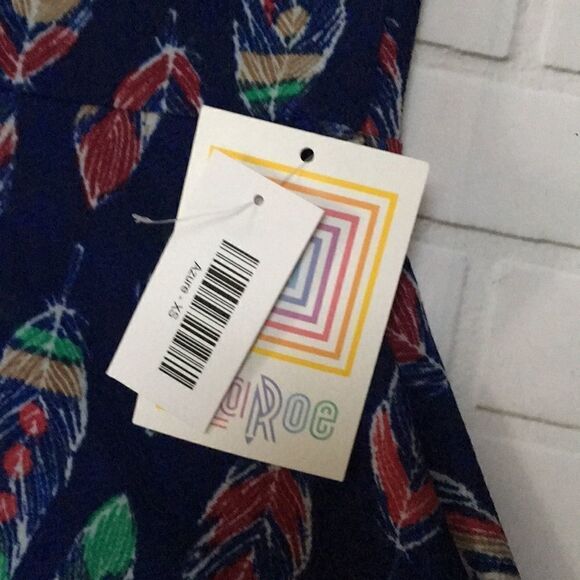 LuLaRoe Azure A-line stretchy feather skirt | XS - Picture 3 of 6